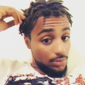 Meet your Posher, Devin